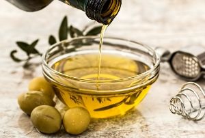 coconut oil vs olive oil best is olive oil